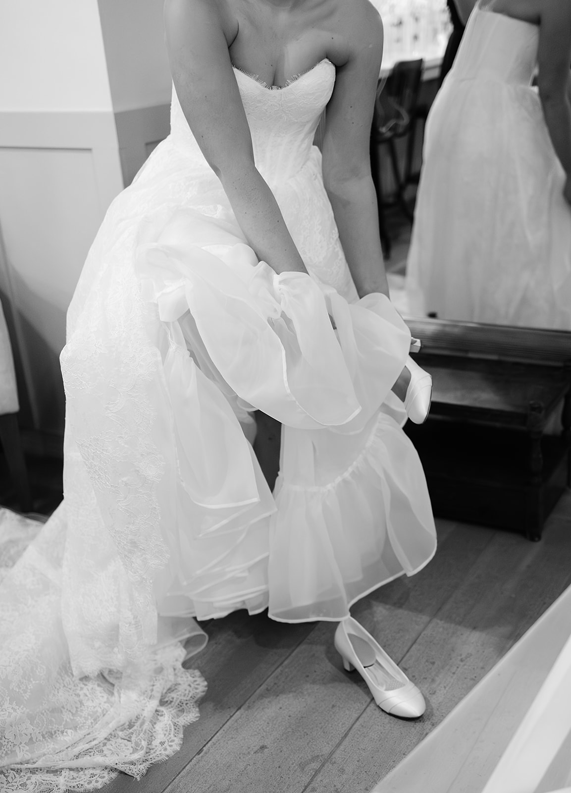 Bride getting ready in the bridal suite at The Woodland in Phoenix, Arizona.